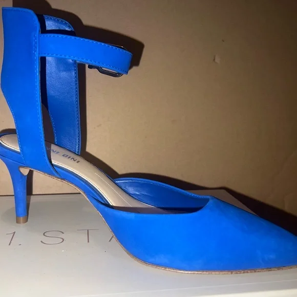 Blue Gianni Bini heels - Picture 3 of 3